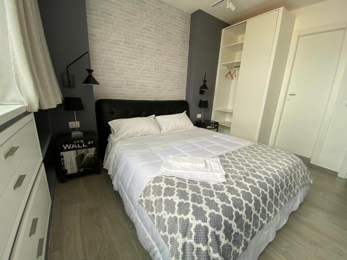 2B Fifteen Floor Suite Napoli Luaran gambar