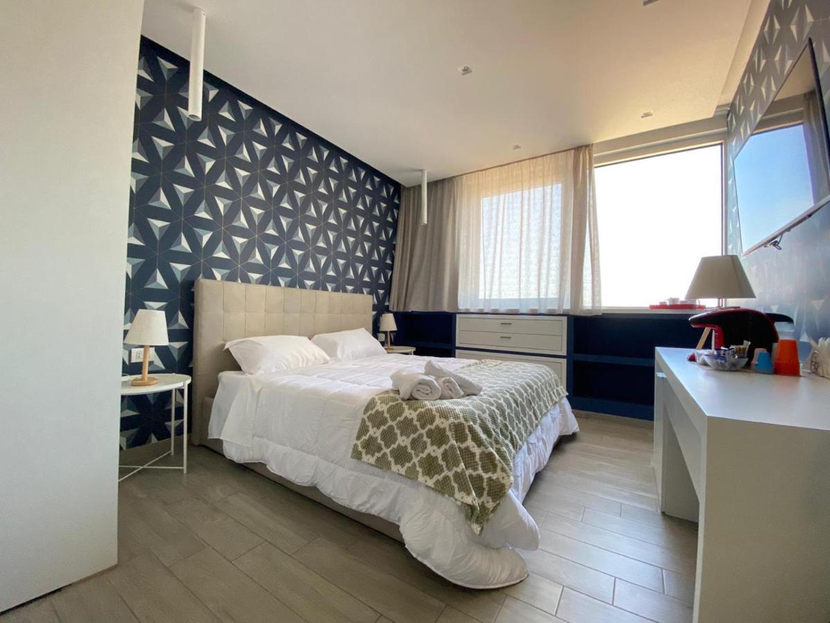 2B Fifteen Floor Suite Napoli Luaran gambar